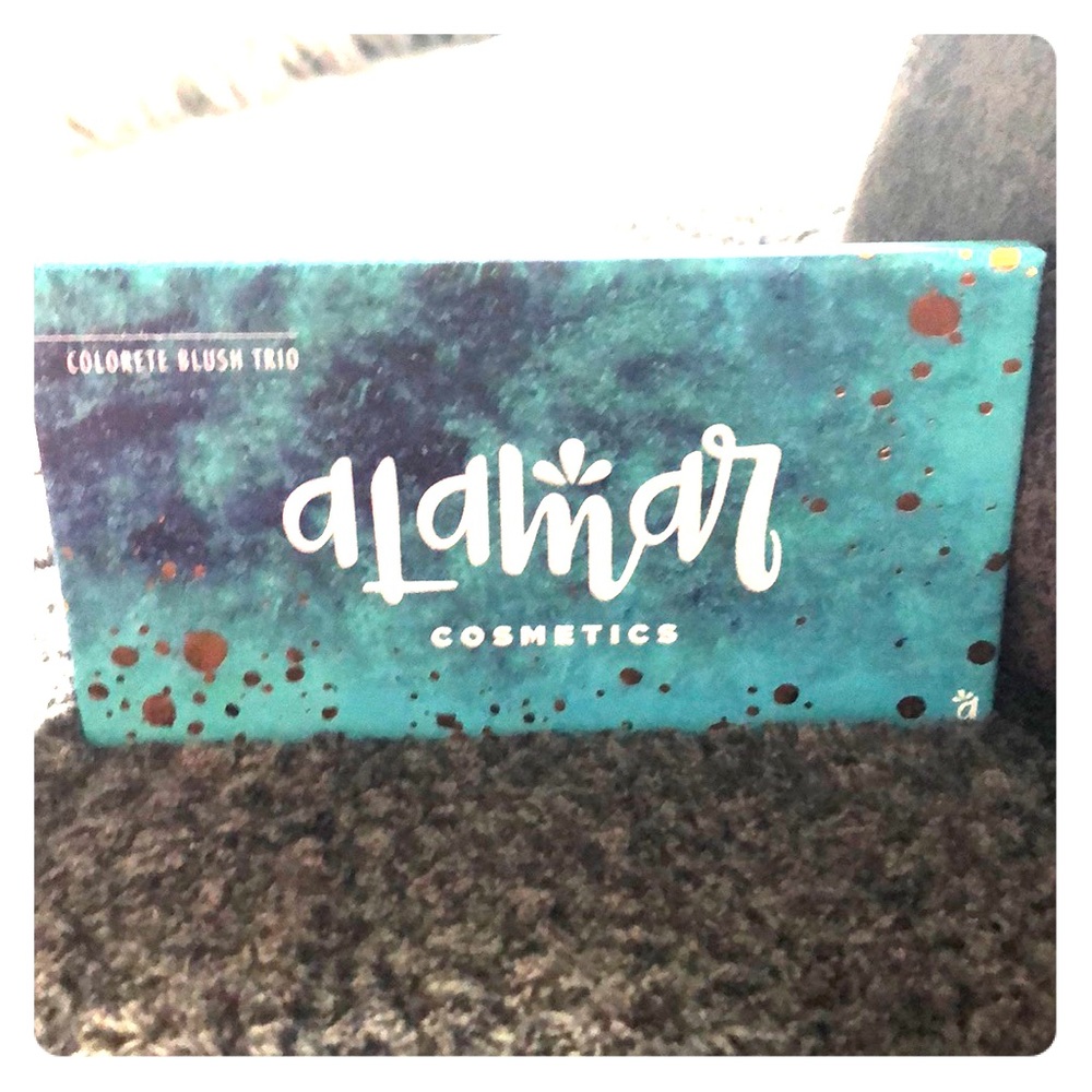 Brand new alamar blush trio in fair-light